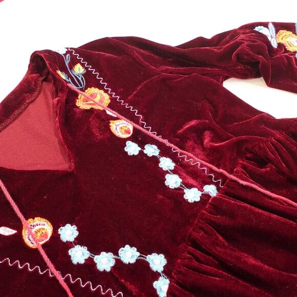Cherry Cola Red BOHO Flower Embroidery Short Velour/Velvety Fall dress size L - Picture 3 of 8